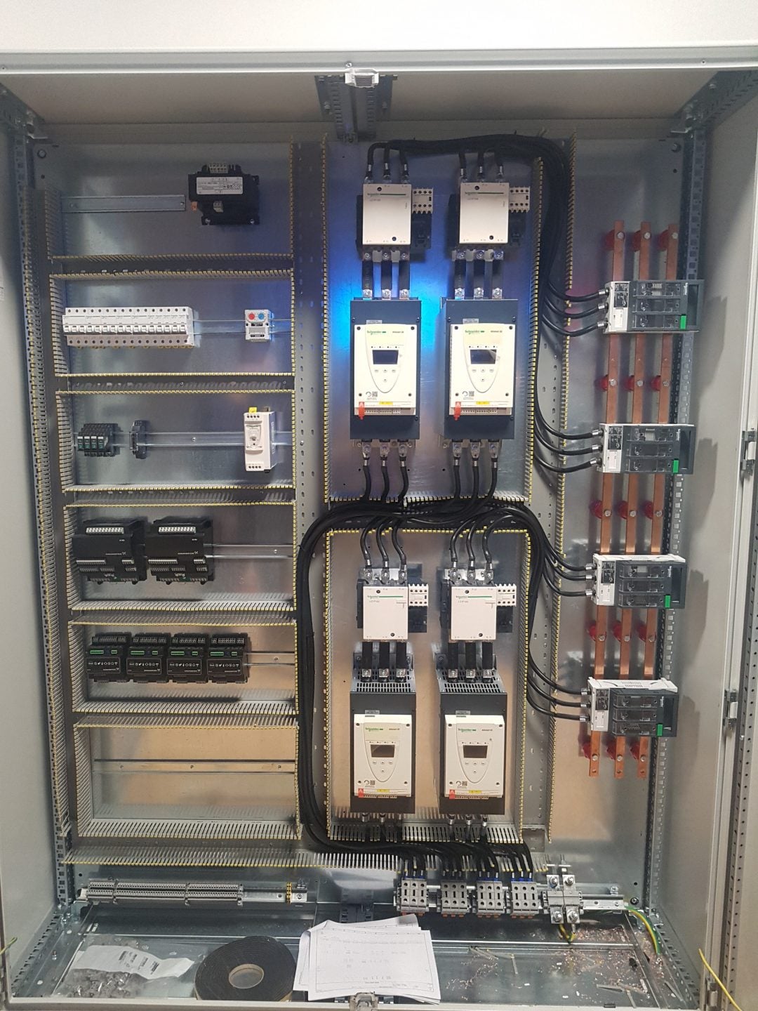 Montim paneli ne stacionin e pompimit Durres