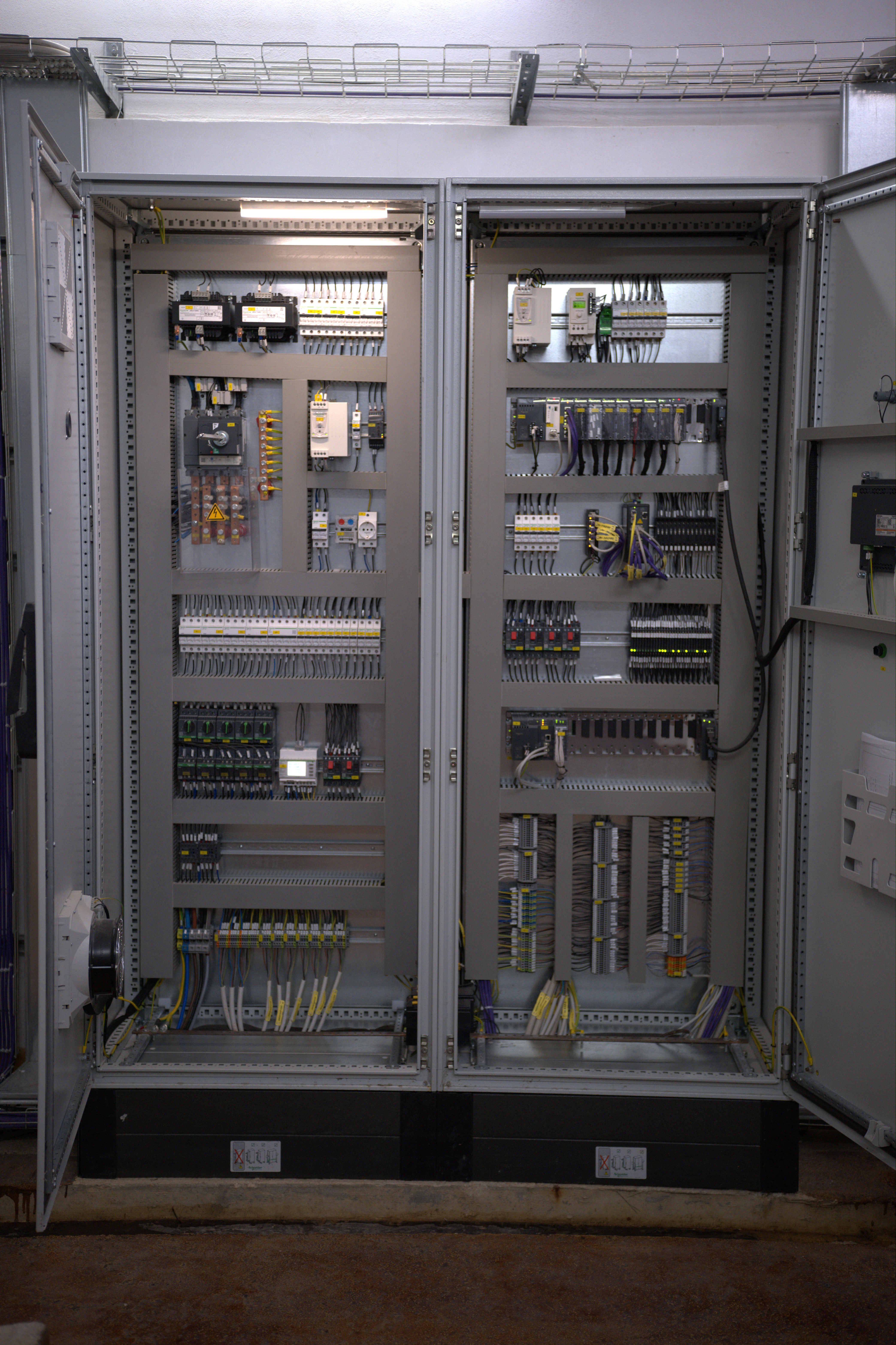 Panel elektrik i hapur RAS dhe WAS